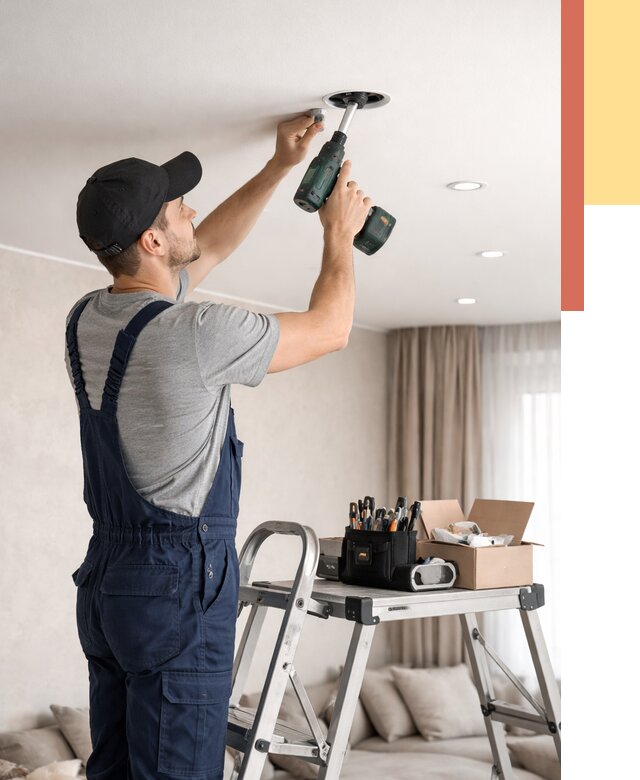 Установка и монтаж точечных светильников в натяжной потолок в Бердске от 1874 руб. | ОТДЕЛОЧНИК-Брд